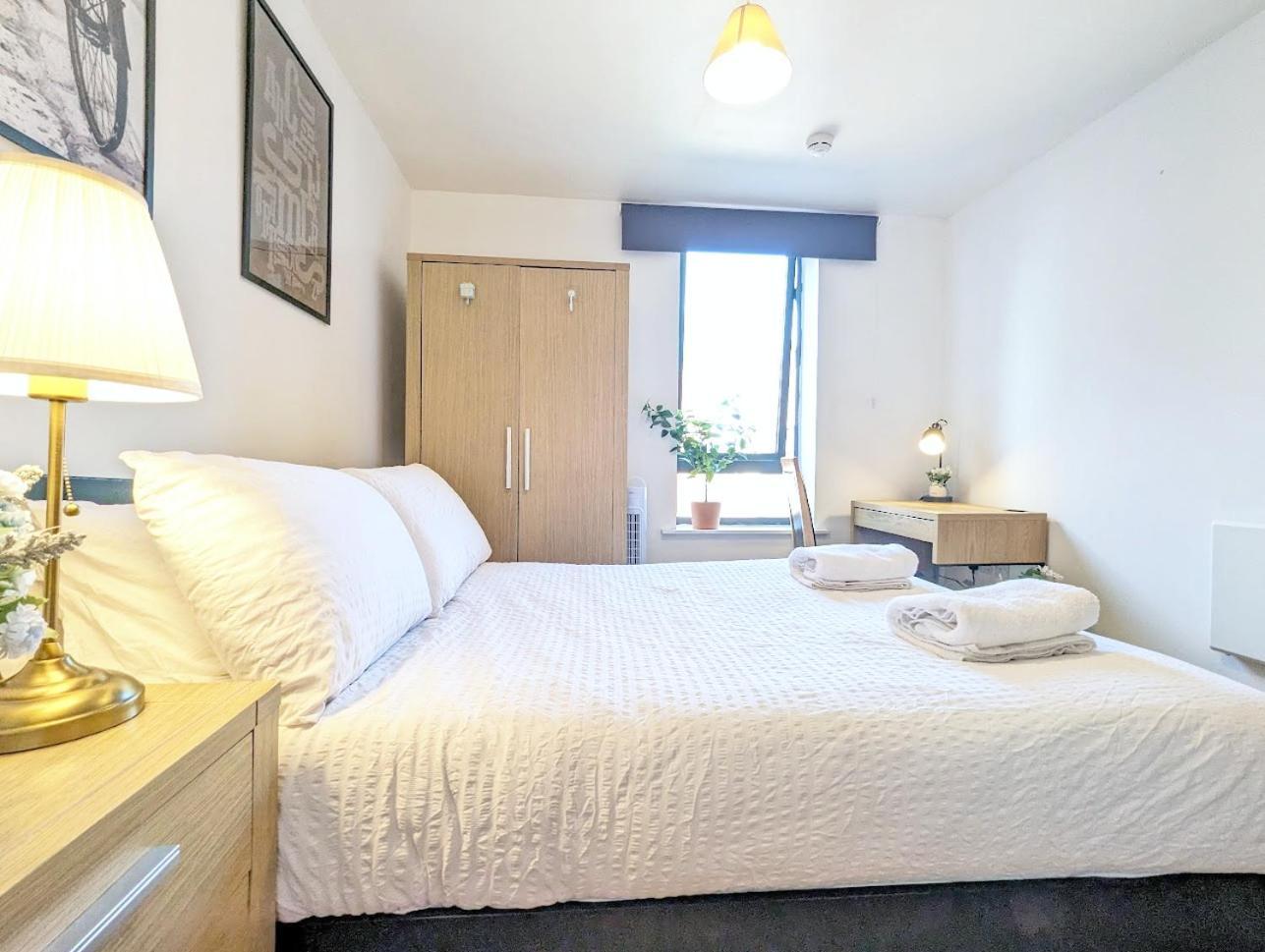 Guest Room In City Centre Near Key Attractions Liverpool Eksteriør billede