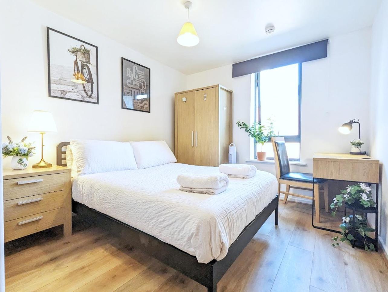 Guest Room In City Centre Near Key Attractions Liverpool Eksteriør billede
